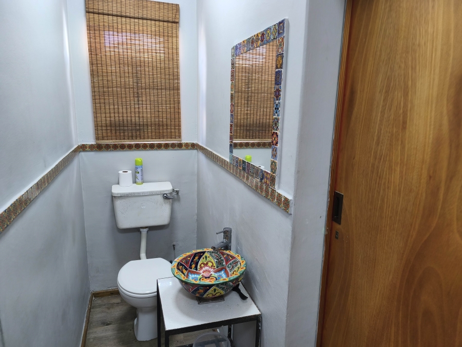 4 Bedroom Property for Sale in De Kelders Western Cape